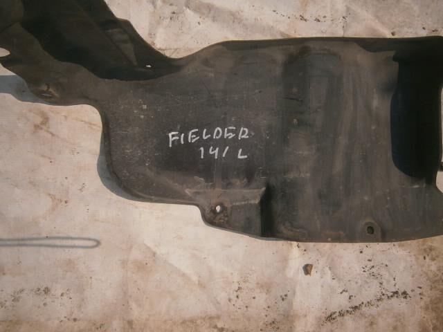 Подкрылок Тойота Королла Филдер в Ангарске 26428