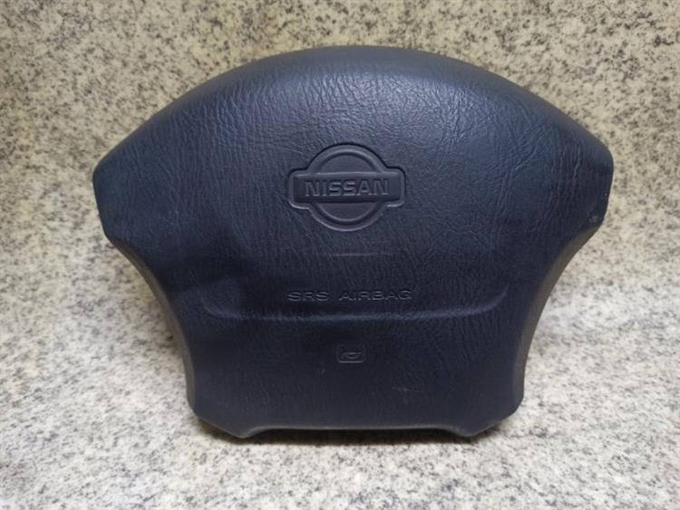 Airbag водителя Nissan Primera