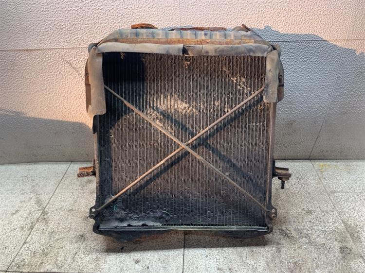Радиатор основной Исузу Эльф в Ангарске 373356