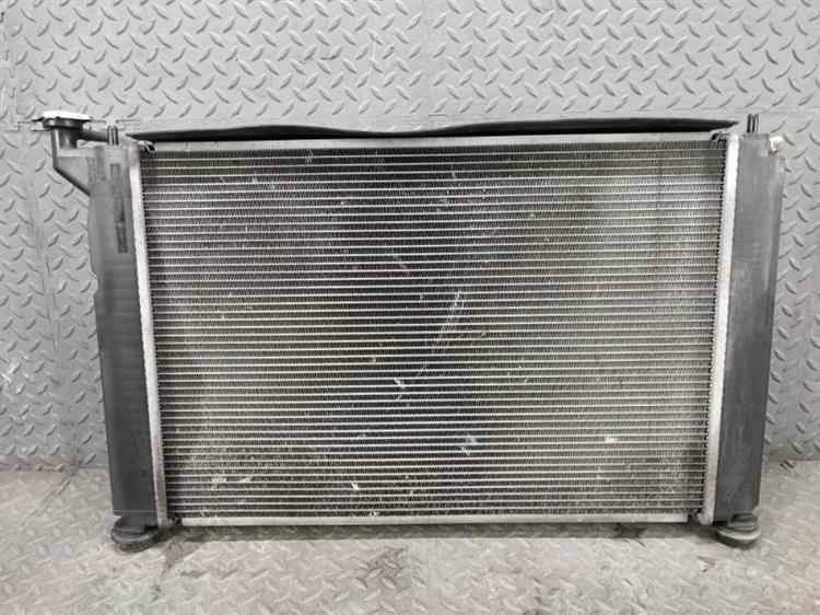 Радиатор основной Тойота Виш в Ангарске 431311
