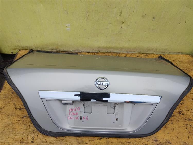 Крышка багажника Ниссан Сима в Ангарске 44601