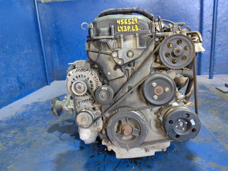 Двигатель Мазда МПВ в Ангарске 456529