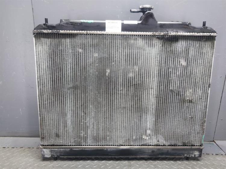 Радиатор основной Ниссан Серена в Ангарске 476288