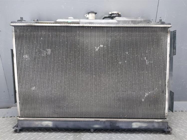 Радиатор основной Мазда МПВ в Ангарске 476752