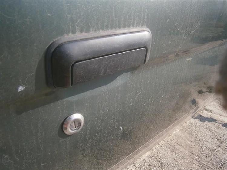 Дверь Мицубиси Челенжер в Ангарске 50066