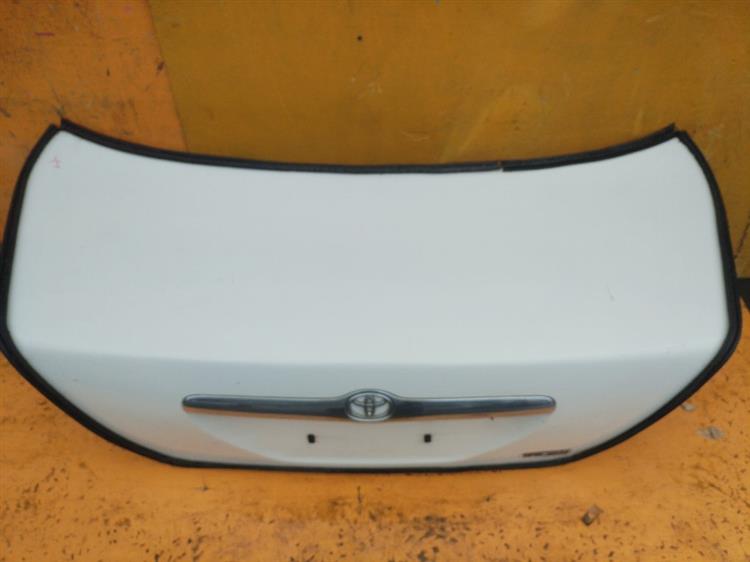 Крышка багажника Тойота Марк 2 в Ангарске 555391