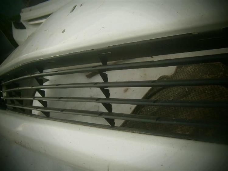 Решетка радиатора Тойота Приус в Ангарске 72763